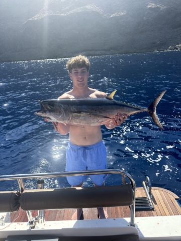 Pirate Fishing Santorini 11