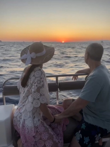 Pirate Fishing Santorini